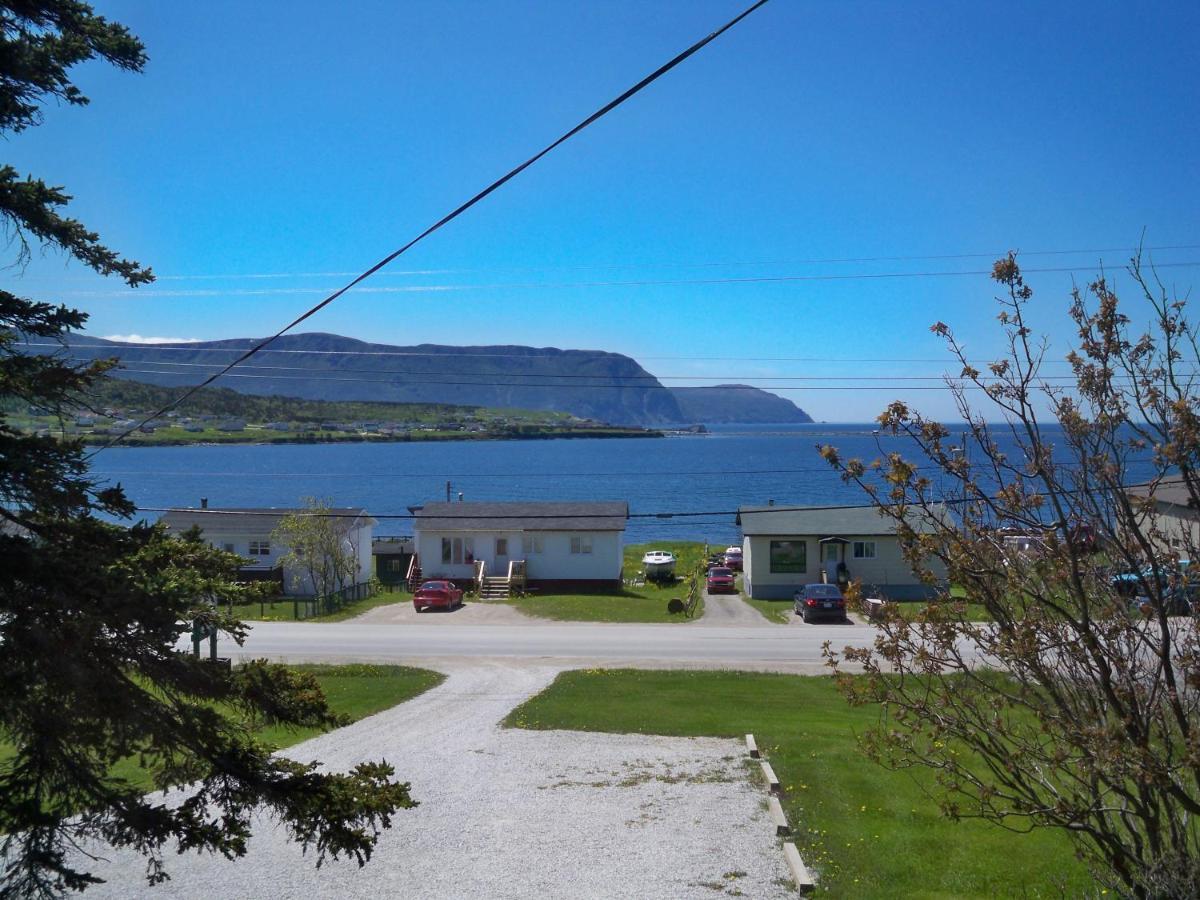 Wildflowers Country Inn Rocky Harbour Exterior foto